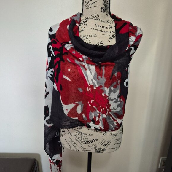 3/$25 Abstract Wrap / Scarf - Picture 5 of 11